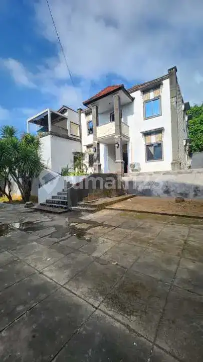 2 Unit Villa Dekat Pantai Lovina dengan Luas Tanah 700 m² Cocok untuk Hunian dan Bisnis