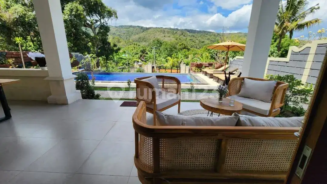 Villa Baru 4 Kamar Tidur dengan Pemandangan Bukit dan Sawah di Lovina Area Tenang dan Strategis