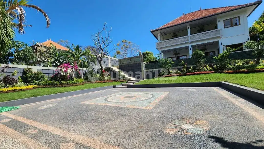 Villa Baru 4 Kamar Tidur dengan Pemandangan Bukit dan Sawah di Lovina Area Tenang dan Strategis