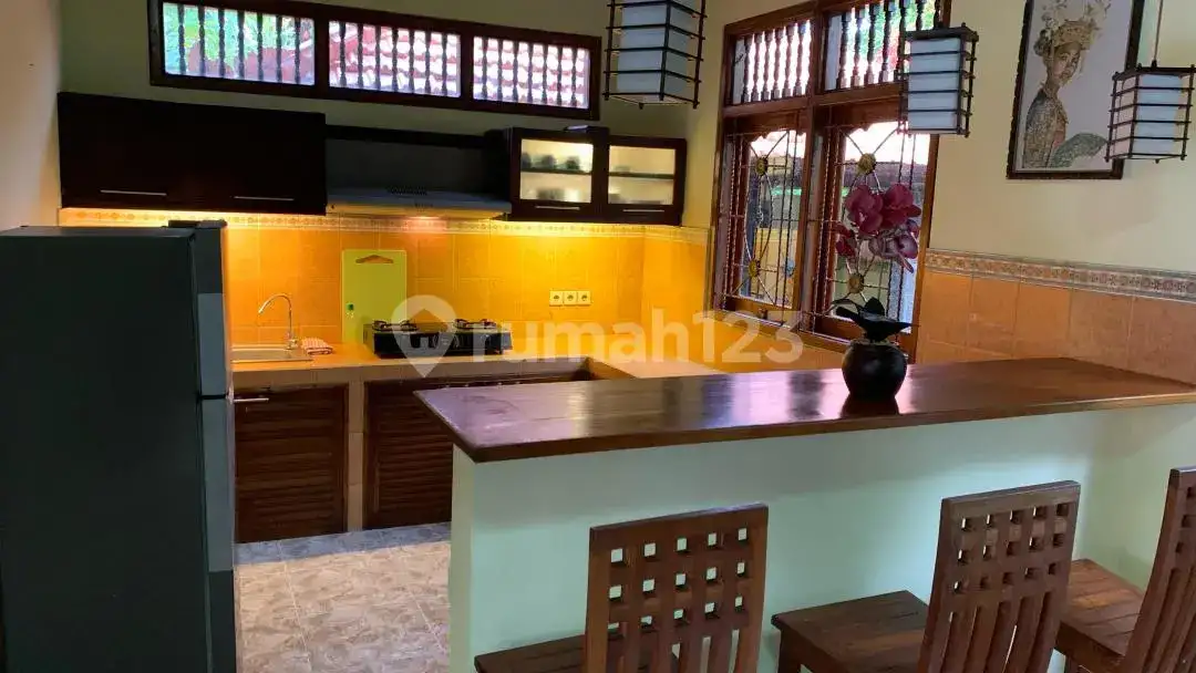 Villa di Bayualit Lovina Dekat Pantai dengan Lahan Luas Cocok untuk Hunian dan Investasi