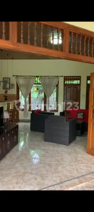Villa di Bayualit Lovina Dekat Pantai dengan Lahan Luas Cocok untuk Hunian dan Investasi