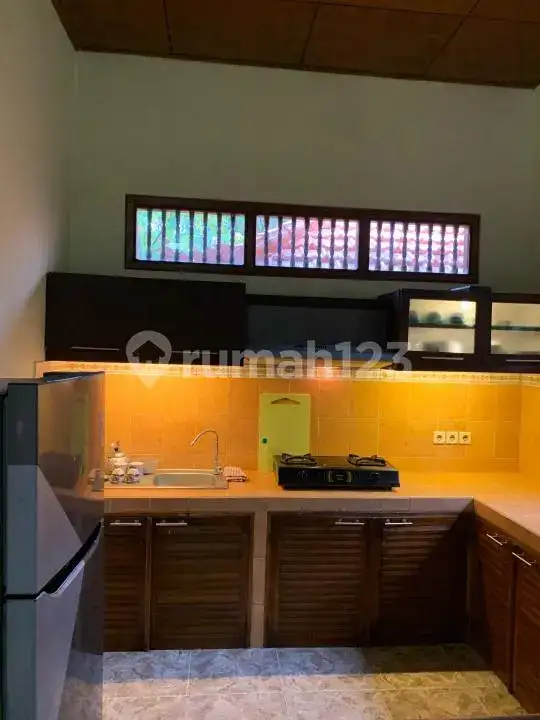 Villa di Bayualit Lovina Dekat Pantai dengan Lahan Luas Cocok untuk Hunian dan Investasi