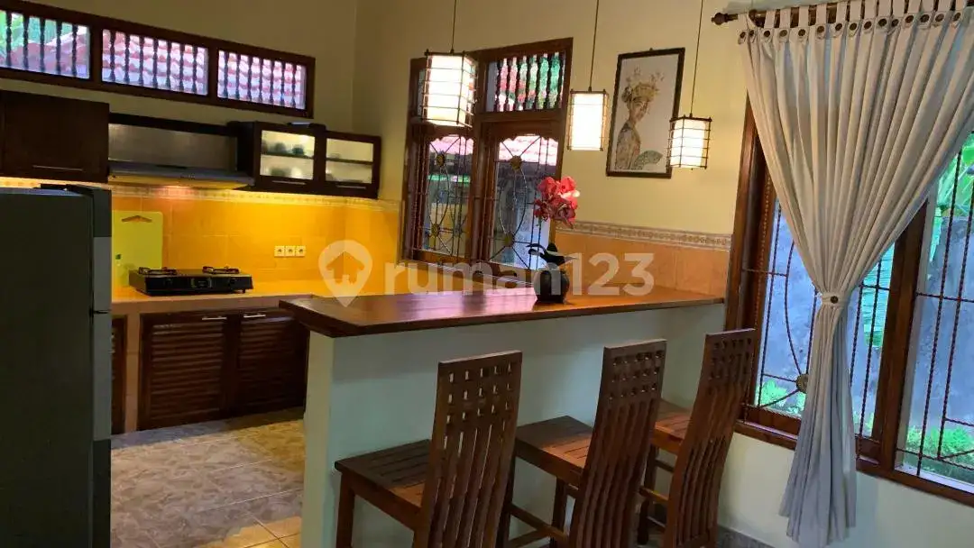 Villa di Bayualit Lovina Dekat Pantai dengan Lahan Luas Cocok untuk Hunian dan Investasi