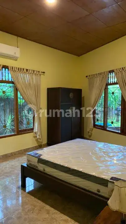 Villa di Bayualit Lovina Dekat Pantai dengan Lahan Luas Cocok untuk Hunian dan Investasi