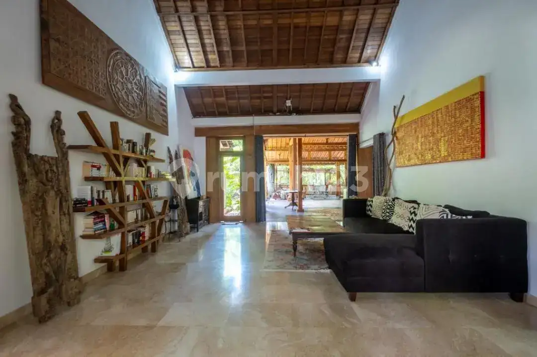 Villa Mewah 4 Kamar Tidur di Pemuteran dengan Pemandangan Gunung dan Lahan Luas