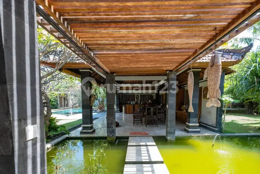 Villa Mewah 4 Kamar Tidur di Pemuteran dengan Pemandangan Gunung dan Lahan Luas