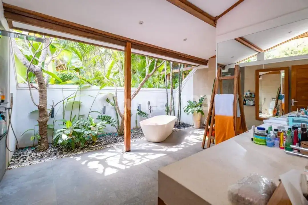 Villa Mewah 4 Kamar Tidur di Pemuteran dengan Pemandangan Gunung dan Lahan Luas