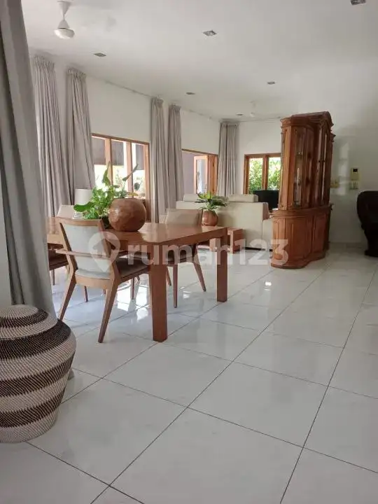Private Villa 3 Kamar Tidur di Seririt Dekat Pantai Banjar Area Tenang dan Asri