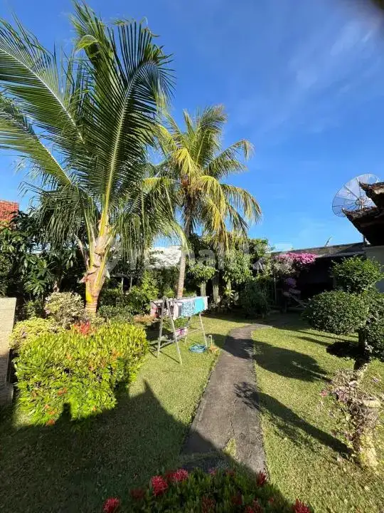 Semi Villa 3 Kamar Tidur dengan Lahan Luas di Anturan Dekat Pantai Cocok untuk Hunian dan Liburan
