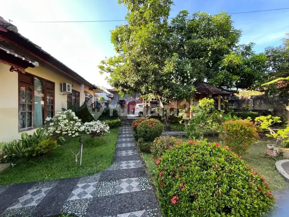 Semi Villa 3 Kamar Tidur dengan Lahan Luas di Anturan Dekat Pantai Cocok untuk Hunian dan Liburan
