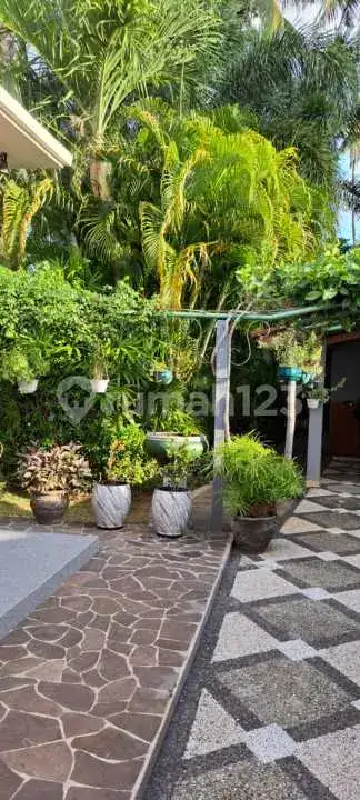 Beach Front Villa di Kubutambahan Bali Utara dengan Lahan Luas Cocok untuk Hunian dan Investasi