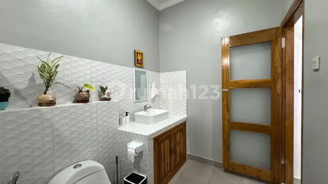 Semi Villa 2 Kamar Tidur di Kawasan Villa Lovina Cocok untuk Hunian dan Investasi