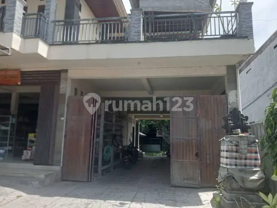 Rumah dan Gudang di Karangasem Cocok untuk Usaha Material Bangunan atau Gudang Distribusi