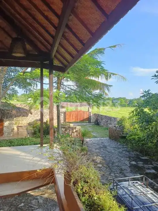 Villa 4 Kamar Tidur di Waingapu Sumba Timur dengan Panorama Laut, Sungai, dan Pegunungan