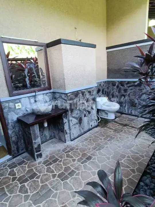 Homestay 3 Kamar Tidur dan Rumah Pribadi di Pemuteran Dekat Pantai Cocok untuk Usaha dan Hunian