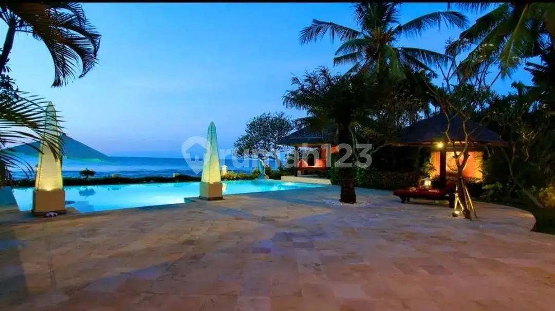 Beachfront Villa di Lovina dengan Sunset View Cocok untuk Hunian dan Investasi