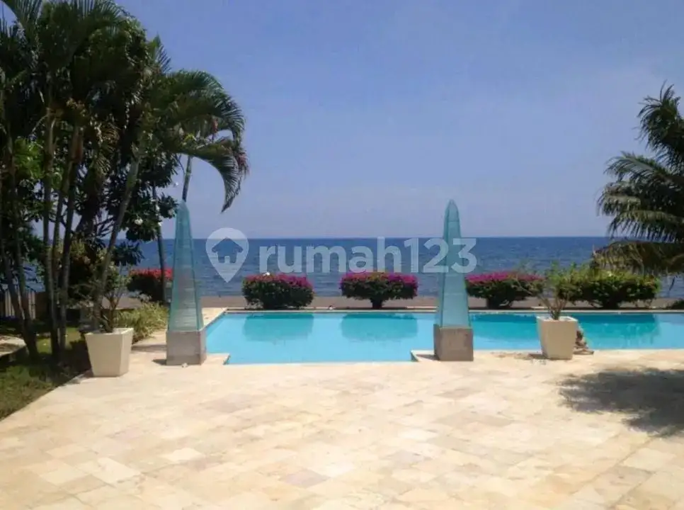 Beachfront Villa di Lovina dengan Sunset View Cocok untuk Hunian dan Investasi