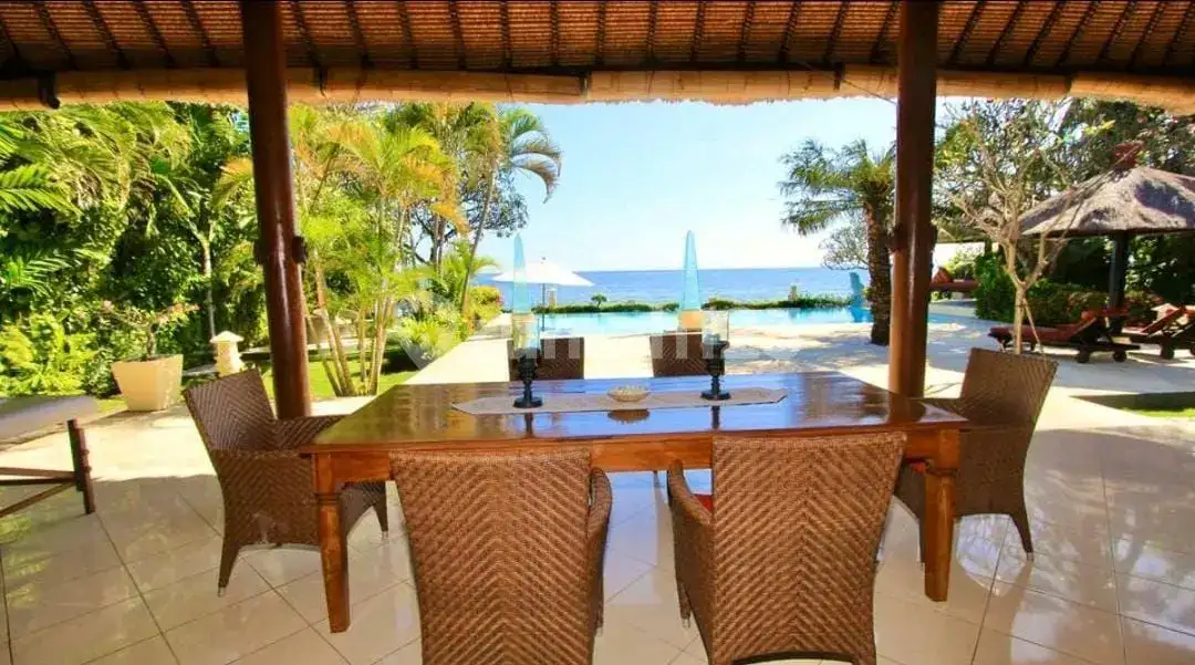 Beachfront Villa di Lovina dengan Sunset View Cocok untuk Hunian dan Investasi