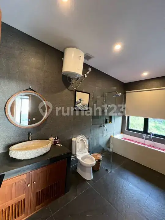 Villa Modern Mewah 3 Kamar Tidur dengan View Laut dan Pegunungan di Karangasem