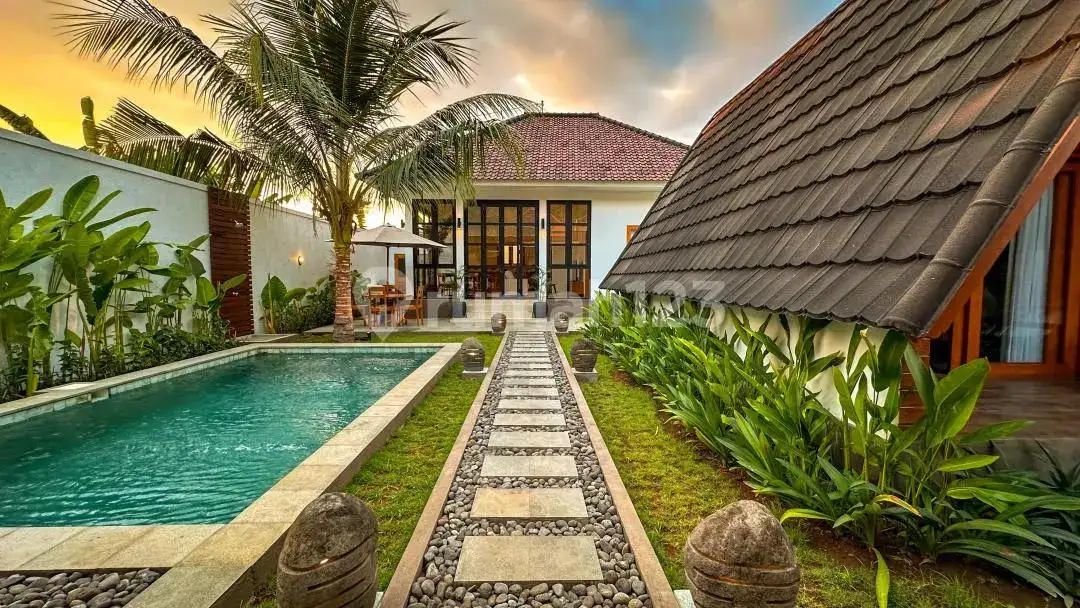 Villa Modern 2 Kamar Tidur Dekat Pantai di Temukus Lovina