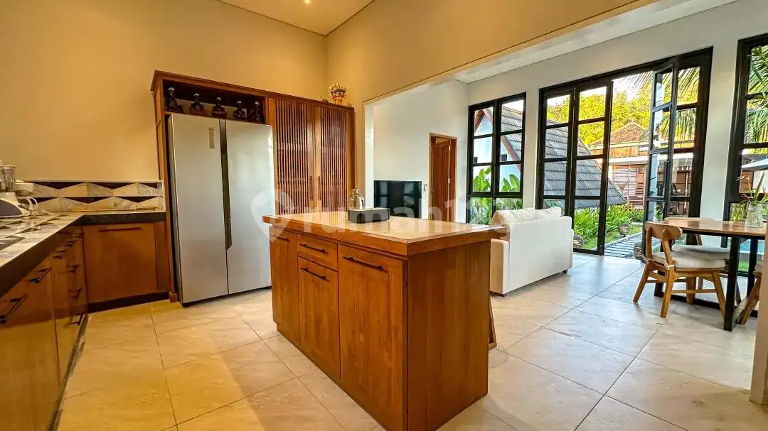 Villa Modern 2 Kamar Tidur Dekat Pantai di Temukus Lovina