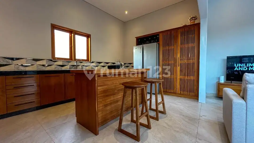 Villa Modern 2 Kamar Tidur Dekat Pantai di Temukus Lovina