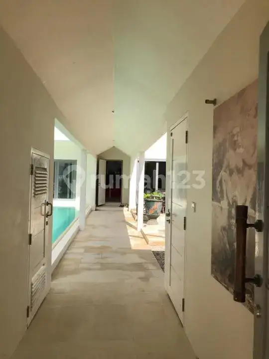 Villa 2 Kamar Tidur Dekat Pusat Lovina dengan View Sawah dan Pegunungan di Kaliasem