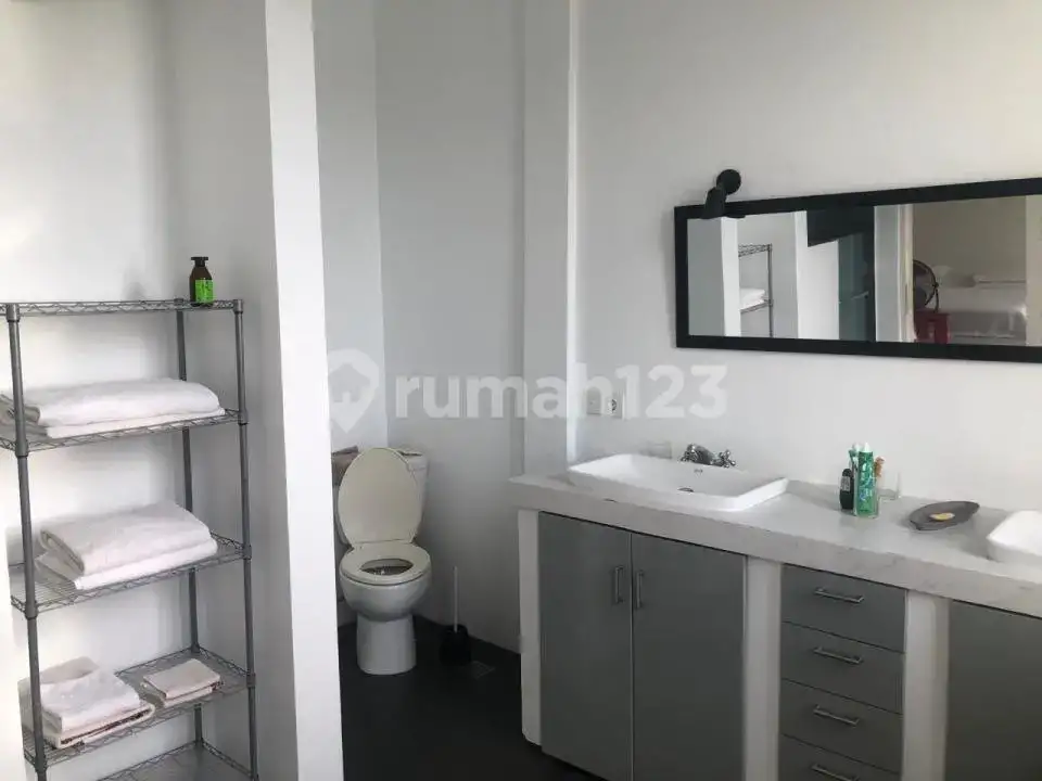 Villa 2 Kamar Tidur Dekat Pusat Lovina dengan View Sawah dan Pegunungan di Kaliasem
