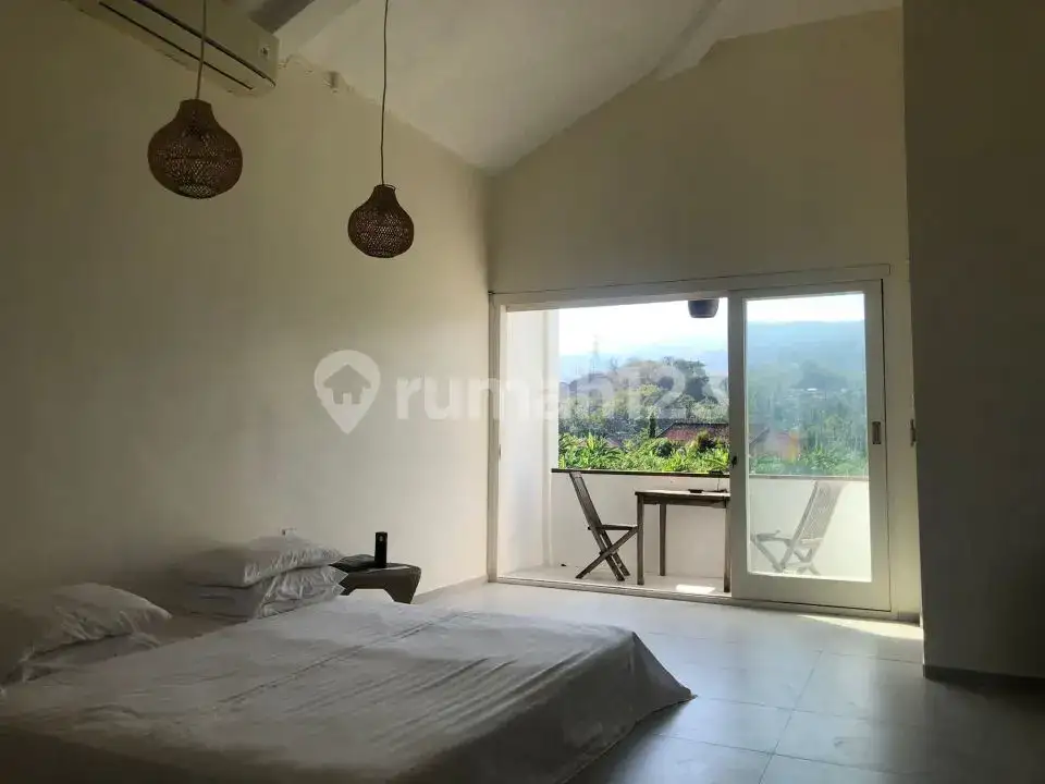 Villa 2 Kamar Tidur Dekat Pusat Lovina dengan View Sawah dan Pegunungan di Kaliasem