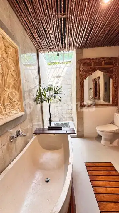 Villa Modern 2 Kamar Tidur Dekat Pusat Kota Lovina Bali