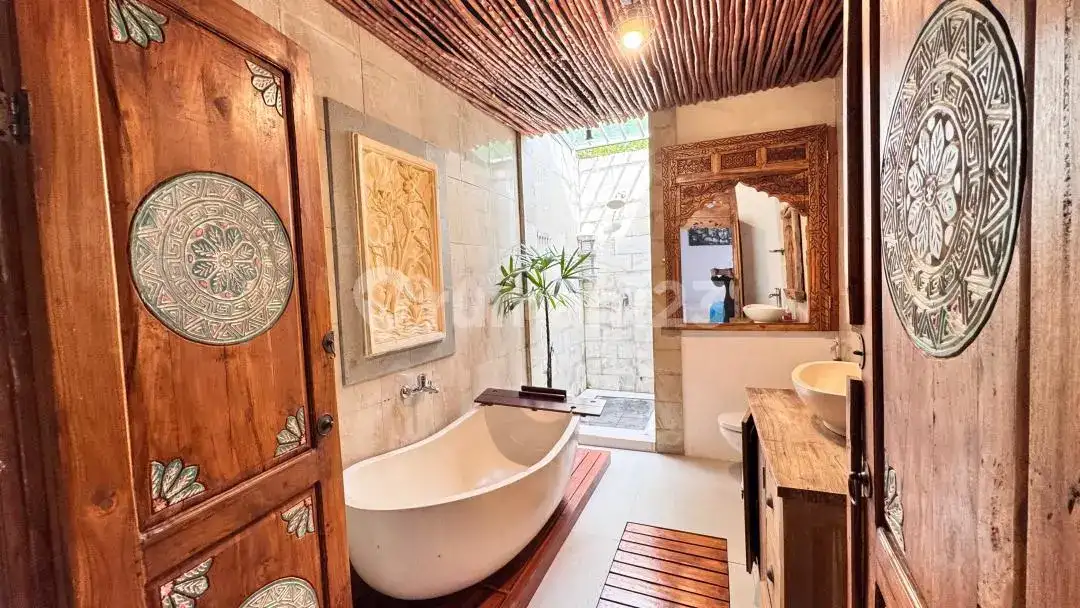 Villa Modern 2 Kamar Tidur Dekat Pusat Kota Lovina Bali