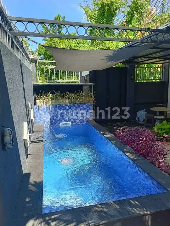 Villa 2 Kamar Tidur dengan View Bukit di Lovina Siap Huni