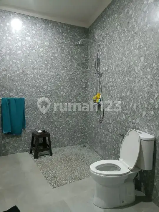 Villa 2 Kamar Tidur dengan View Bukit di Lovina Siap Huni
