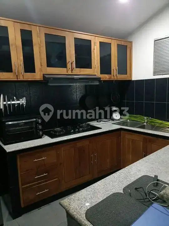 Villa 2 Kamar Tidur dengan View Bukit di Lovina Siap Huni