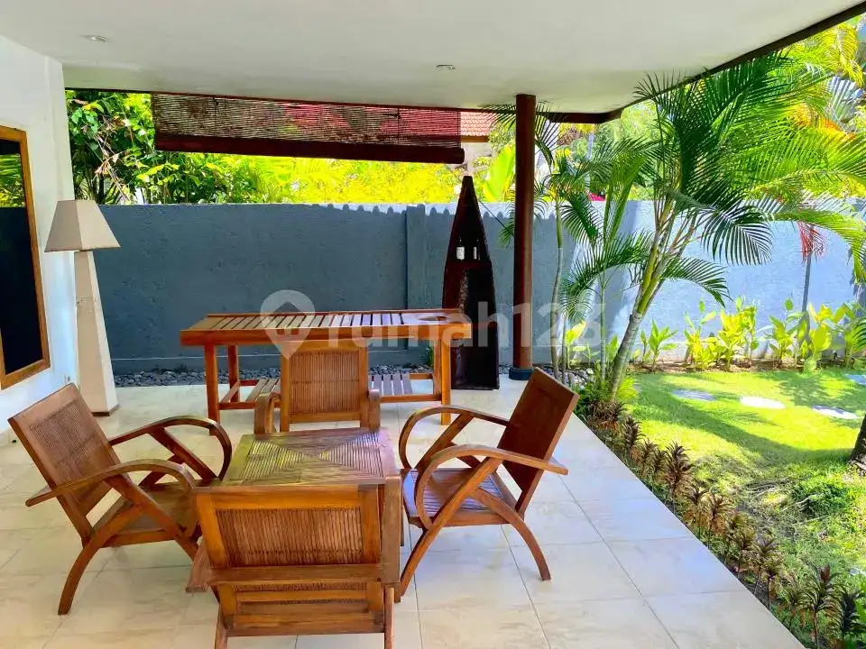Beach Front Villa 3 Kamar di Seririt Bali dengan Lahan Luas dan Lingkungan Tenang