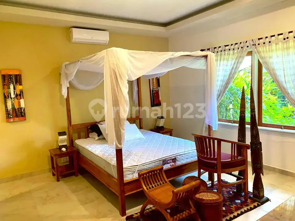 Beach Front Villa 3 Kamar di Seririt Bali dengan Lahan Luas dan Lingkungan Tenang