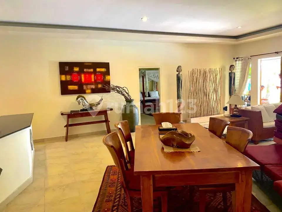 Beach Front Villa 3 Kamar di Seririt Bali dengan Lahan Luas dan Lingkungan Tenang