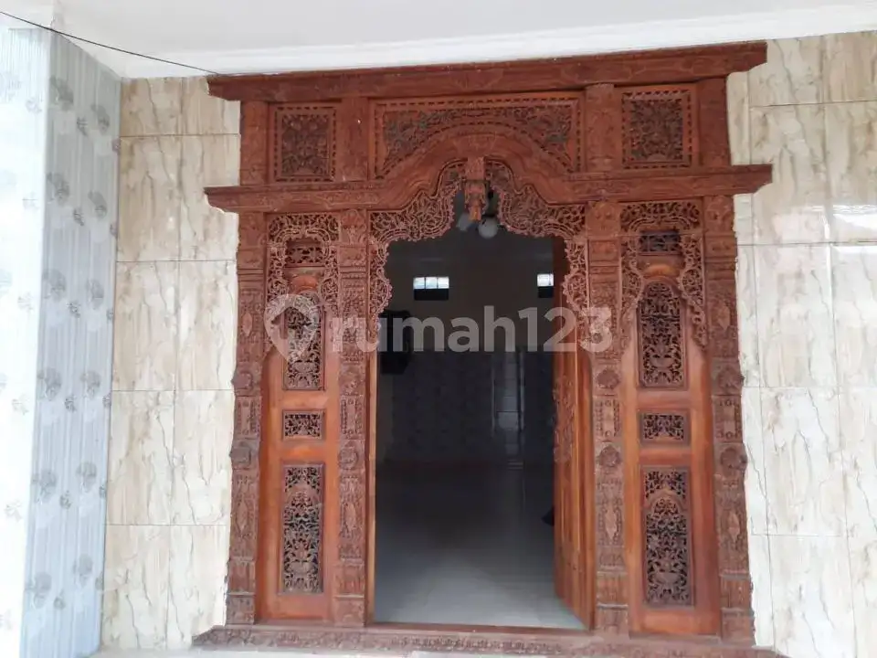 Rumah 3 Kamar di Anturan Lovina Dekat Pantai dan Jalan Provinsi