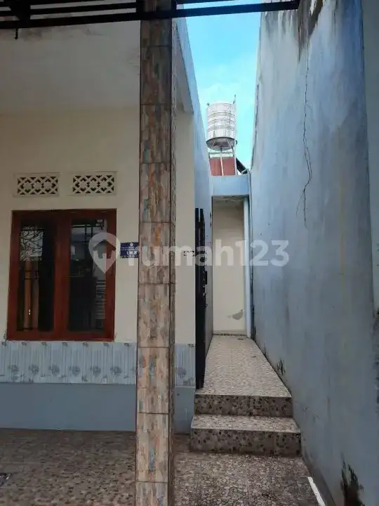 Rumah 3 Kamar di Anturan Lovina Dekat Pantai dan Jalan Provinsi