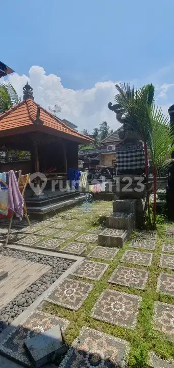 Rumah Style Bali Bonus Kos 12 Kamar di Subagan Karangasem Dekat Pantai