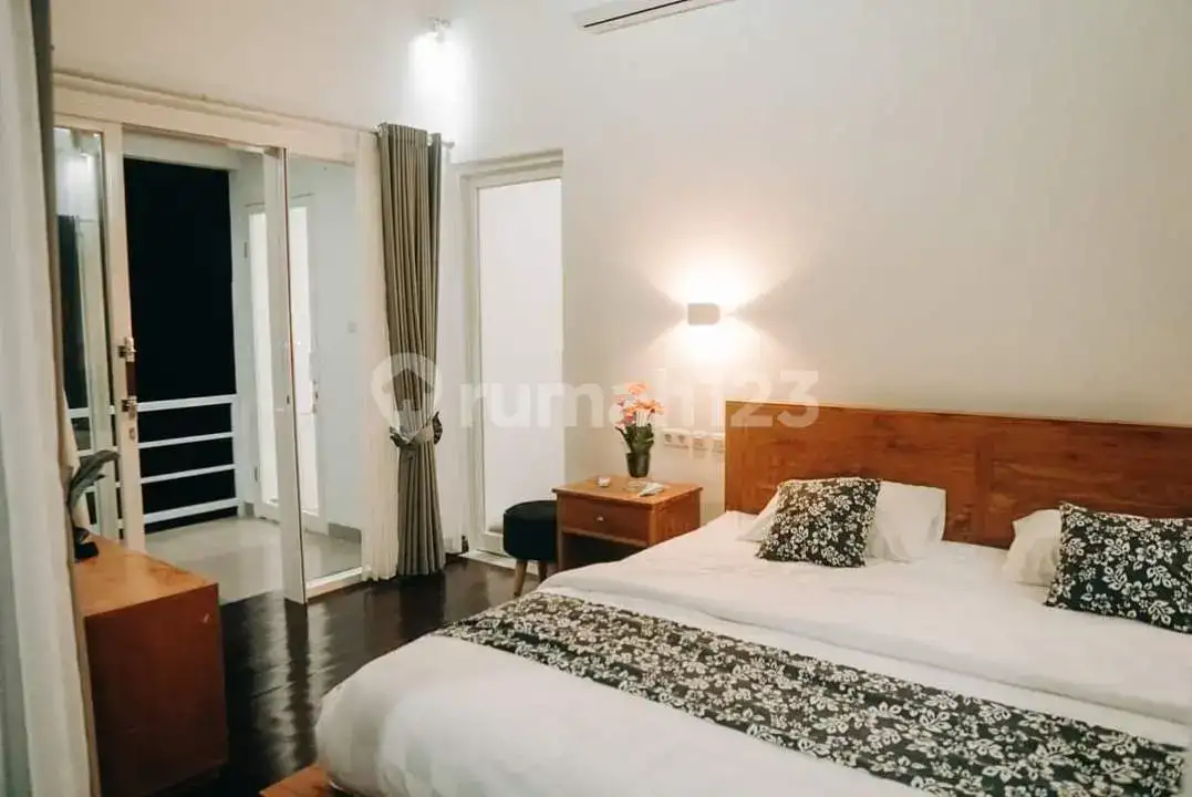 Private Villa 1 Kamar Tidur di Lovina Dekat Pepito dan Pantai dengan View Alam
