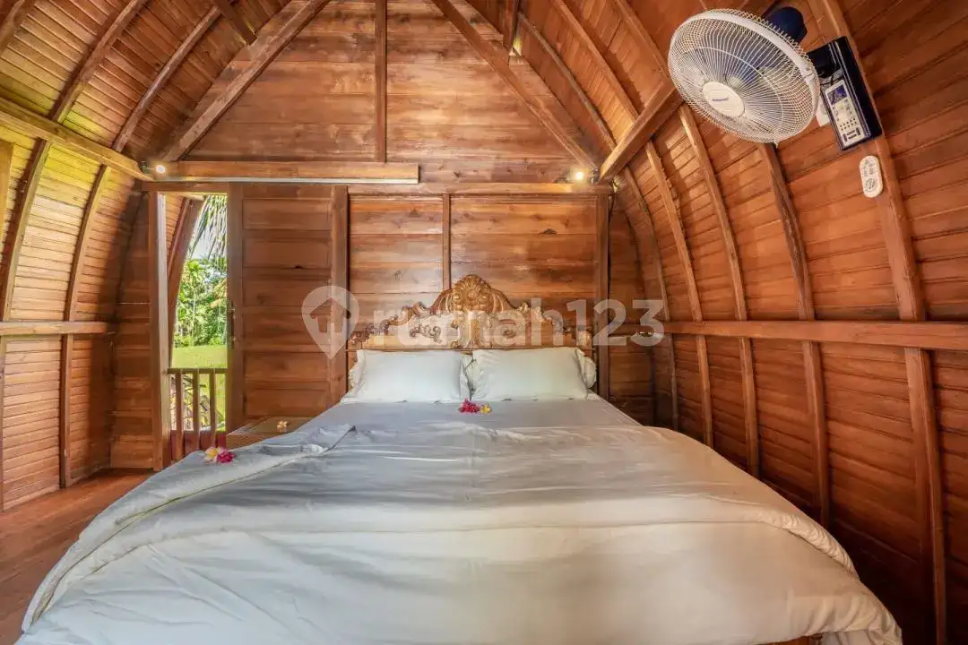 Villa 2 Kamar Tidur dengan View Sawah Dekat Candidasa dan Padang Bai