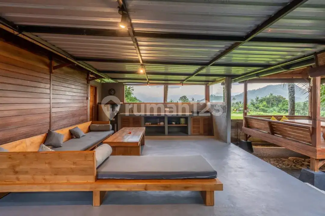 Villa 2 Kamar Tidur dengan View Sawah Dekat Candidasa dan Padang Bai