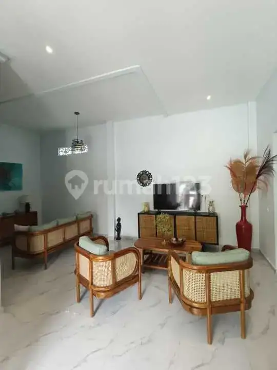 Villa 3 Kamar Tidur Dekat Pantai Lovina dalam Kompleks Villa Tenang