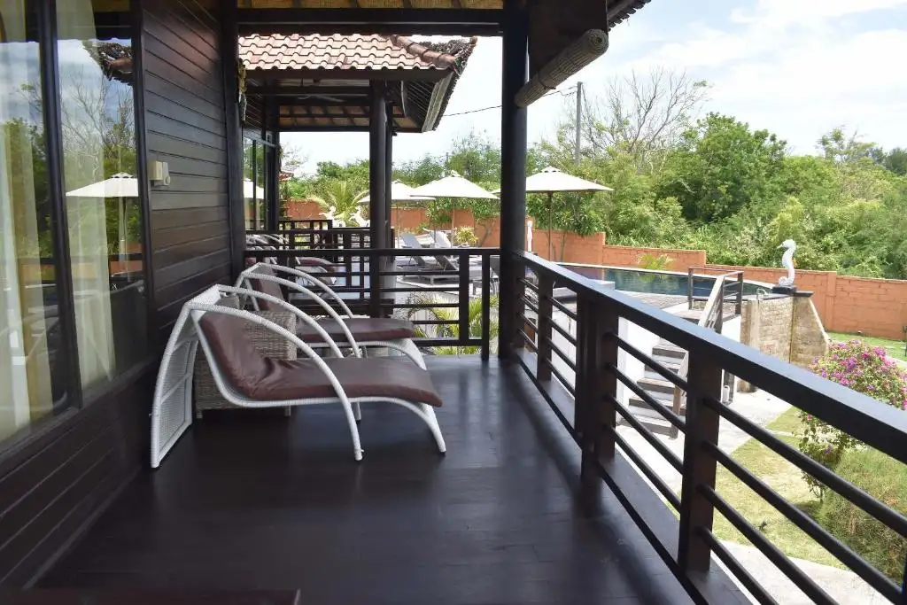 Bungalow with Sea View