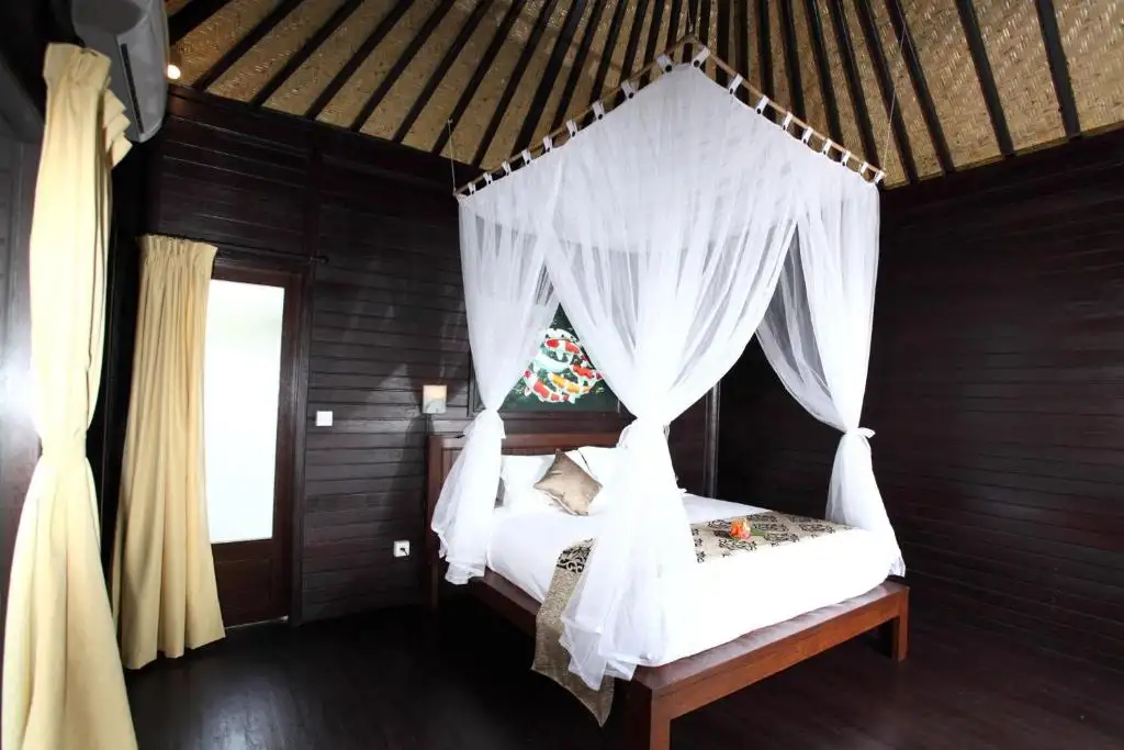 Bungalow with Sea View