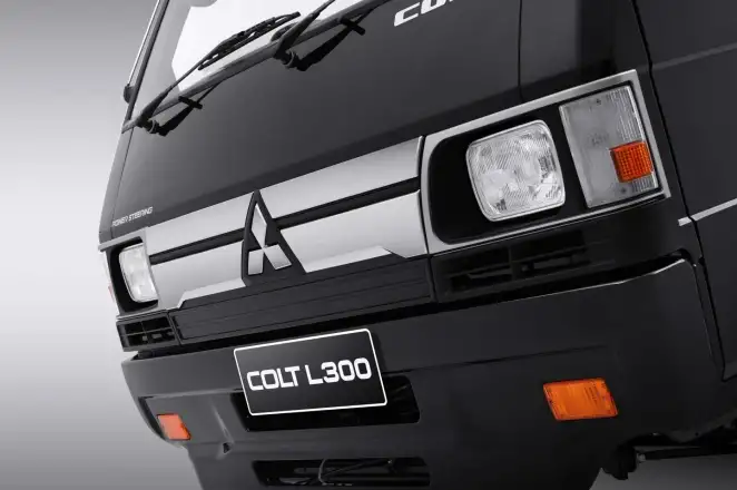 Mitsubishi L300