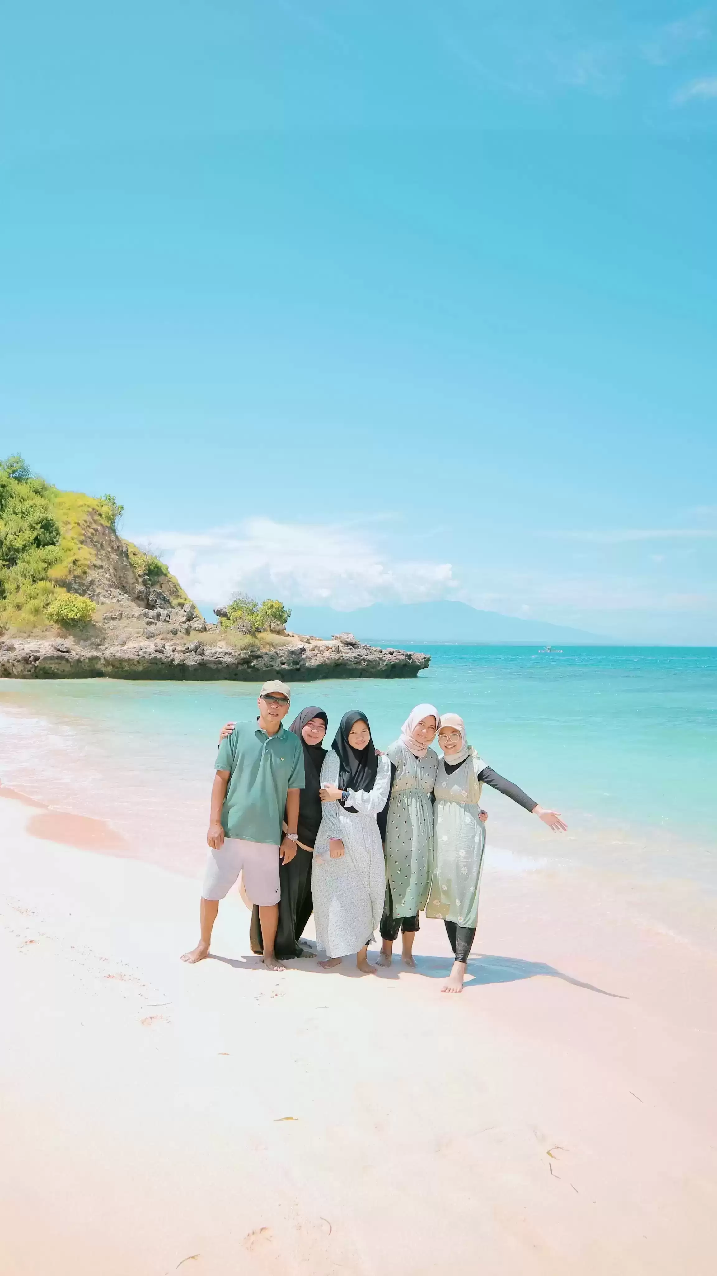 One Day Trip - Snorkeling di Pink Beach Lombok