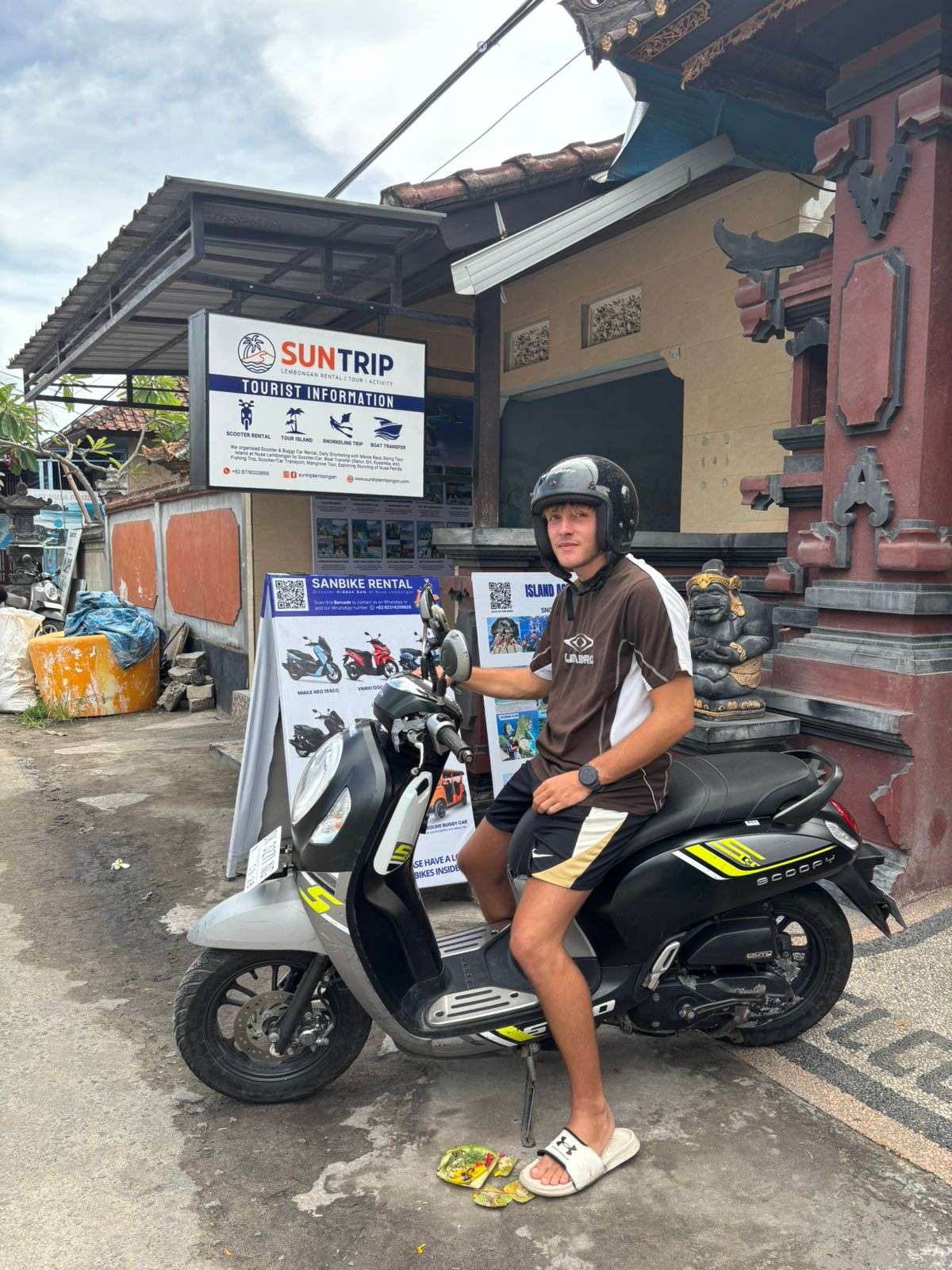 Rental Scooter SCOOPY 110CC on Lembongan