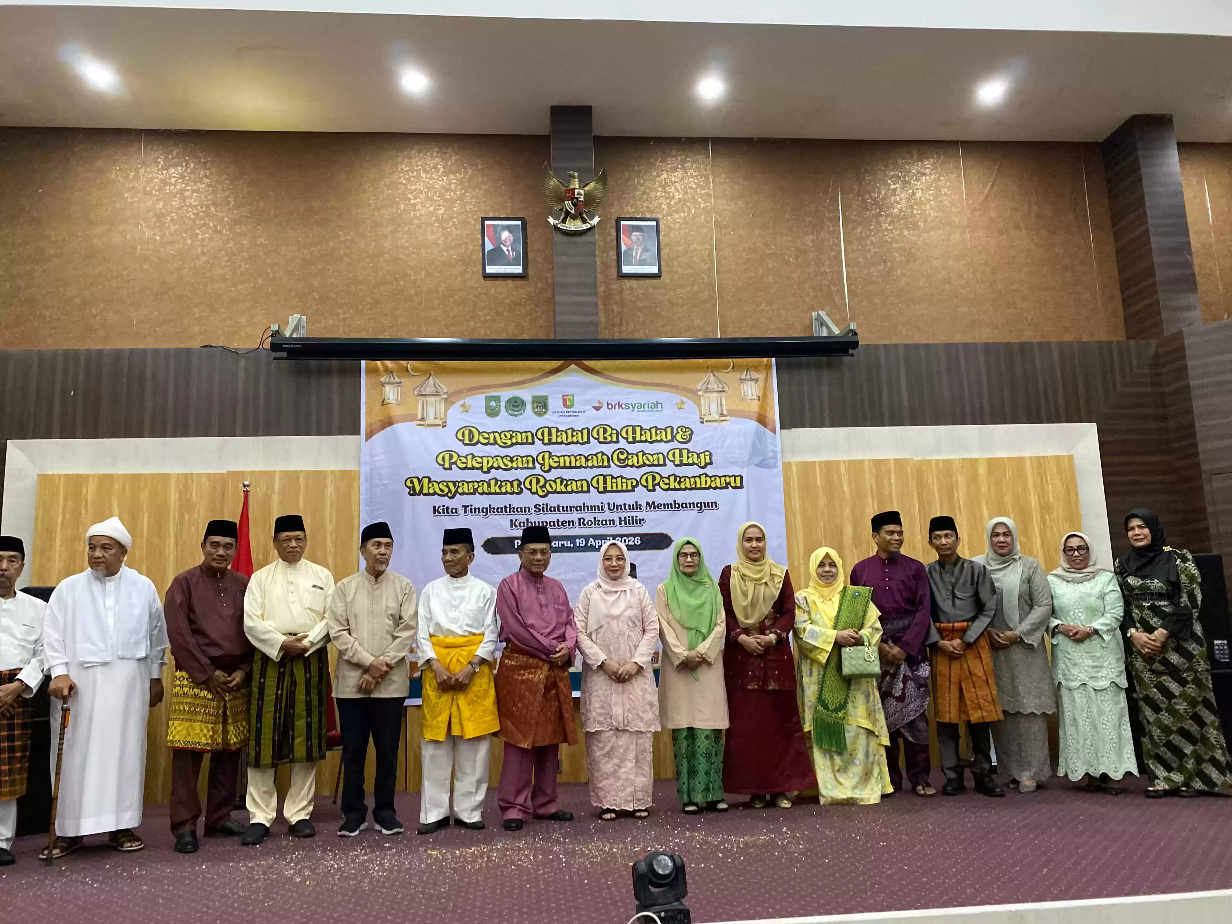 Halal Bihalal dan Pelepasan Jamaah Calon Haji, Bupati Rohil H. Bistamam Sampaikan Doa dan Harapan untuk Daerah